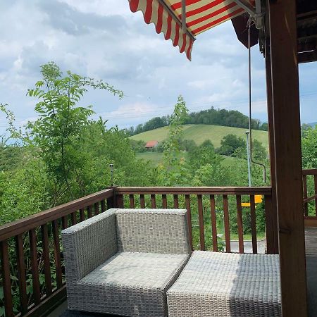 Bed & Breakfast Region Murtensee Münchenwiler エクステリア 写真