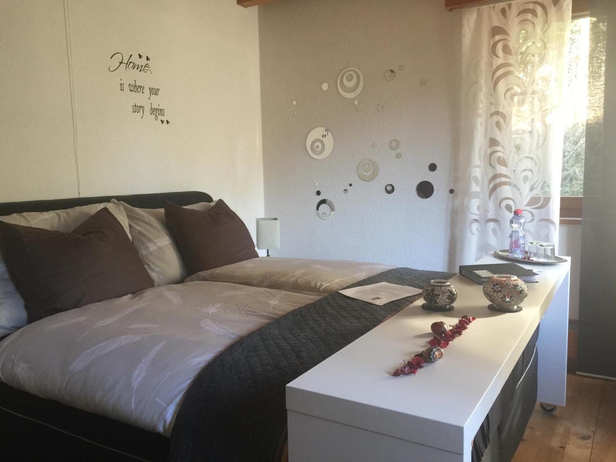 Bed & Breakfast Region Murtensee Münchenwiler エクステリア 写真