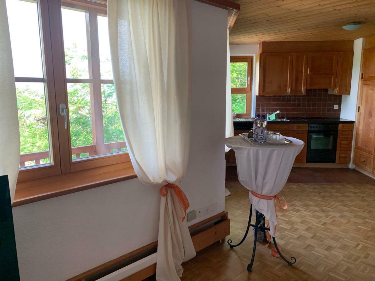Bed & Breakfast Region Murtensee Münchenwiler エクステリア 写真