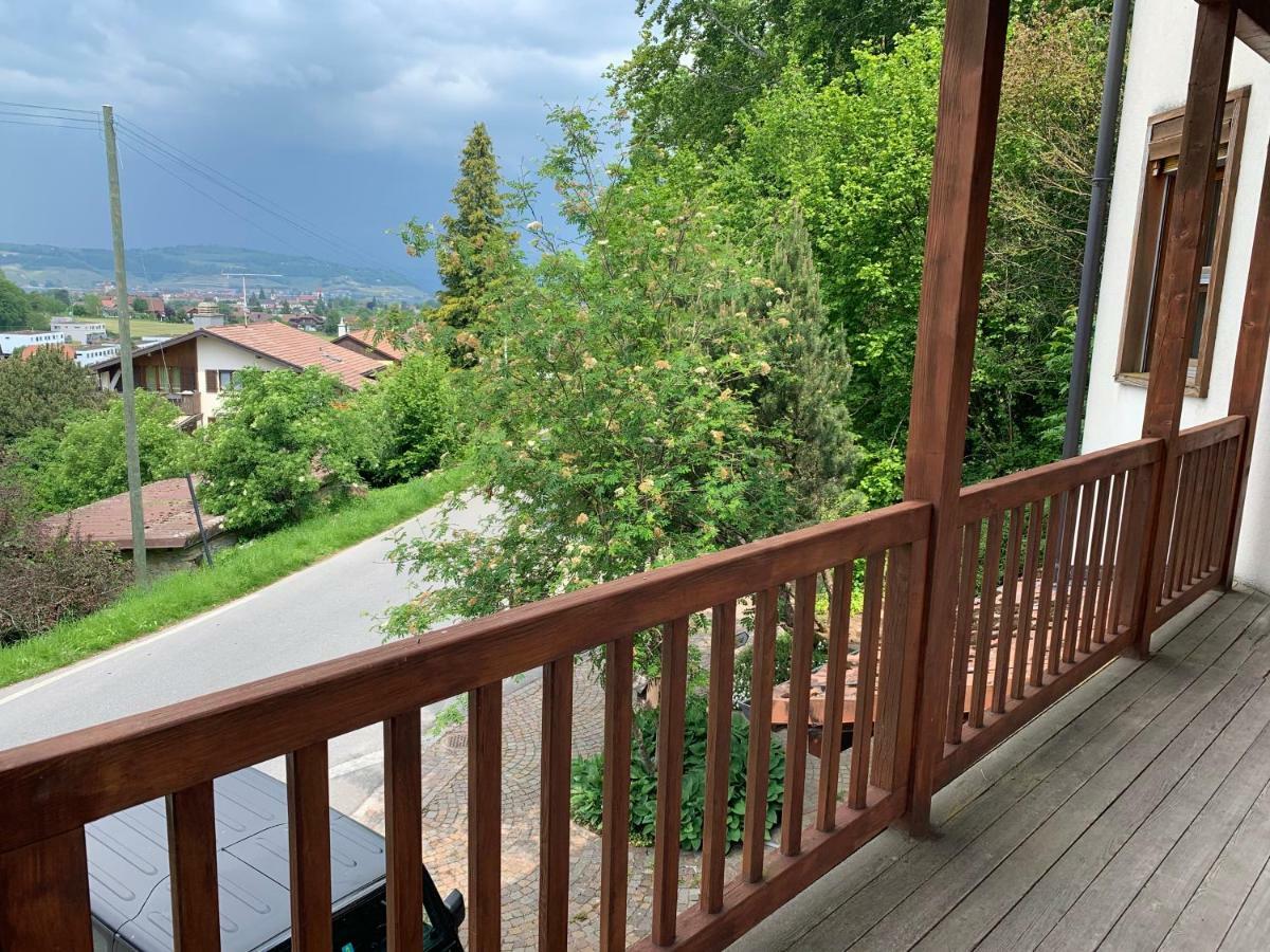 Bed & Breakfast Region Murtensee Münchenwiler エクステリア 写真